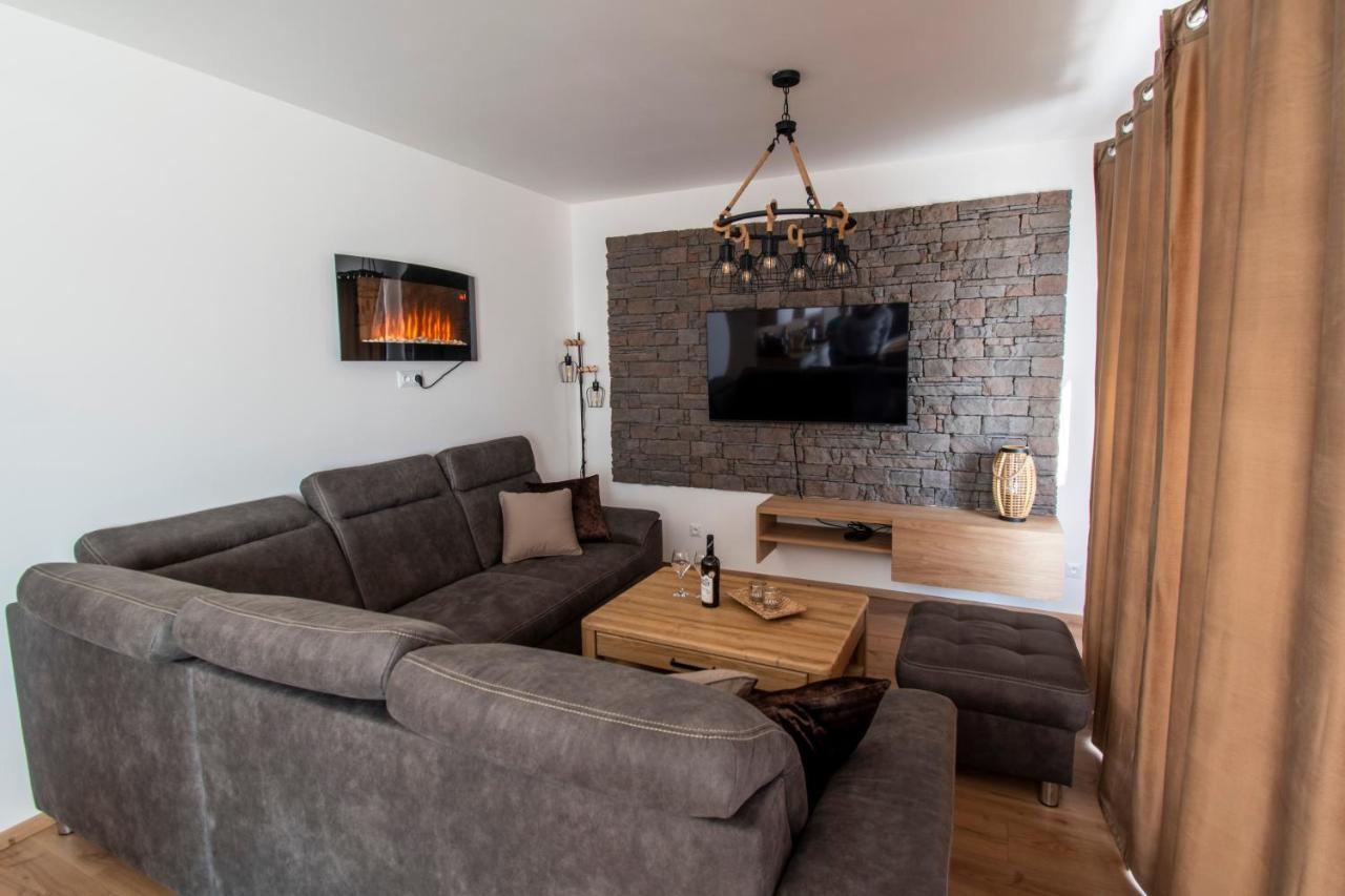Apartman Jesienka, Hillside Dolny Kubin Exterior photo