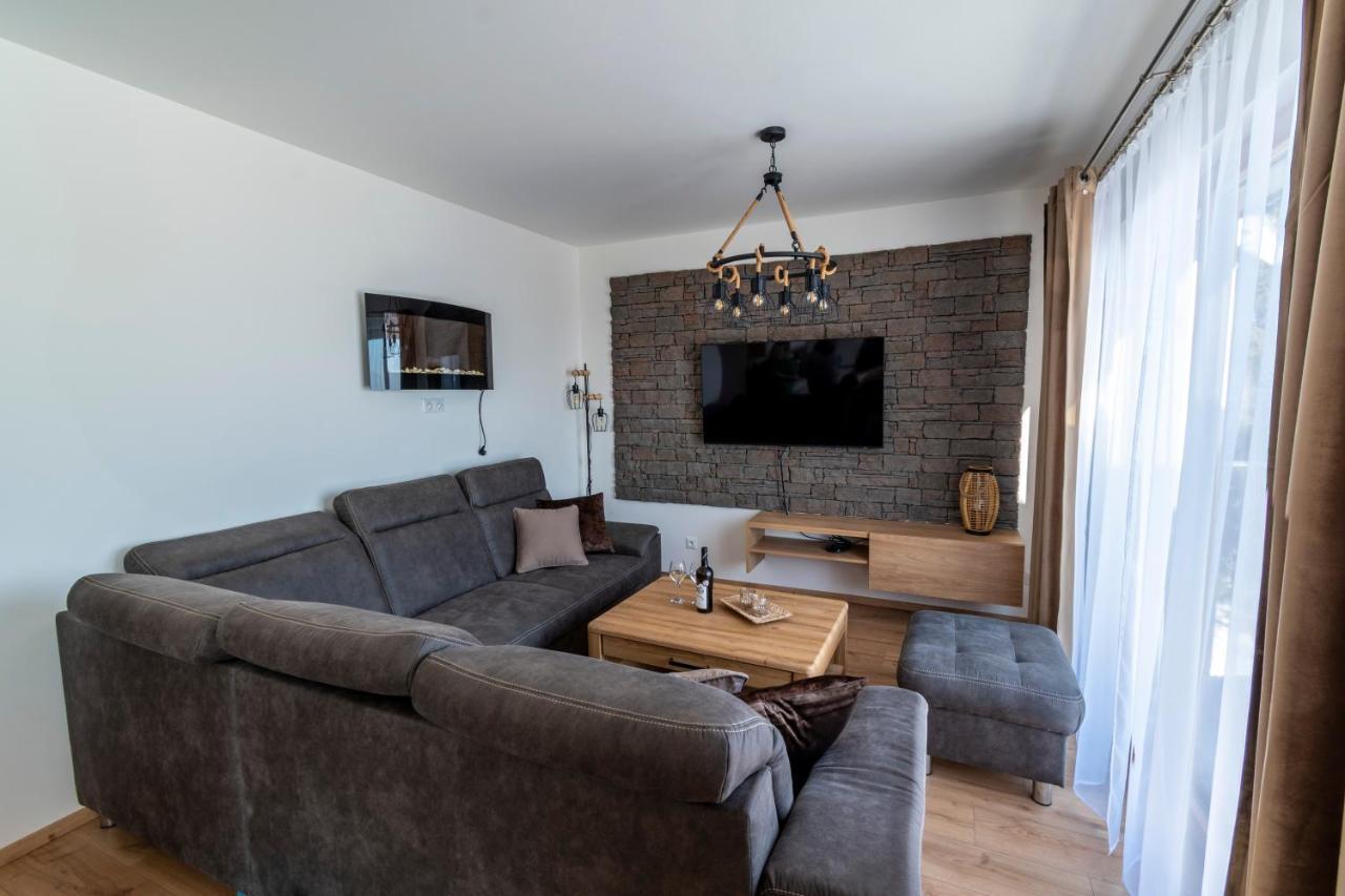 Apartman Jesienka, Hillside Dolny Kubin Exterior photo