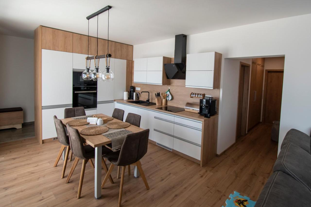 Apartman Jesienka, Hillside Dolny Kubin Exterior photo