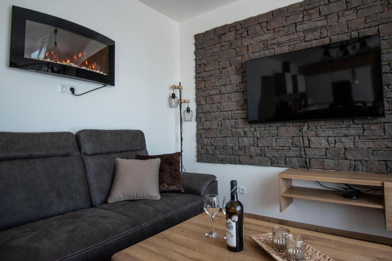 Apartman Jesienka, Hillside Dolny Kubin Exterior photo